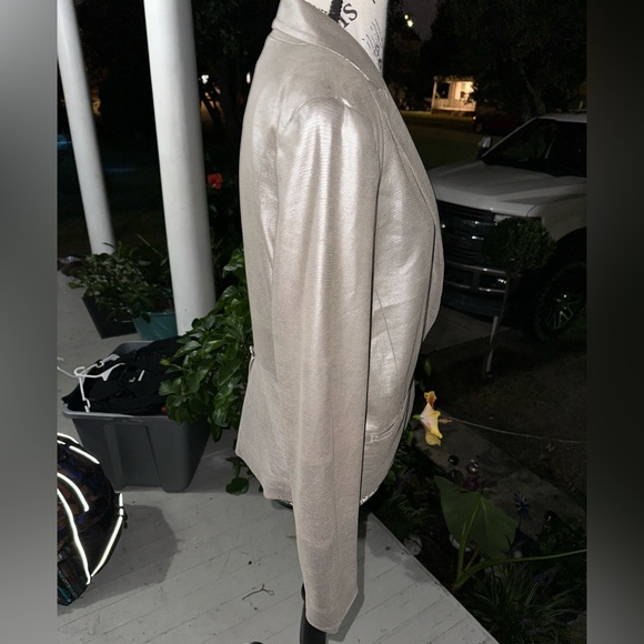 AX- Armani Exchange silver/metallic gray reptilian print faux leather blazer•Sz8 - Picture 10 of 16